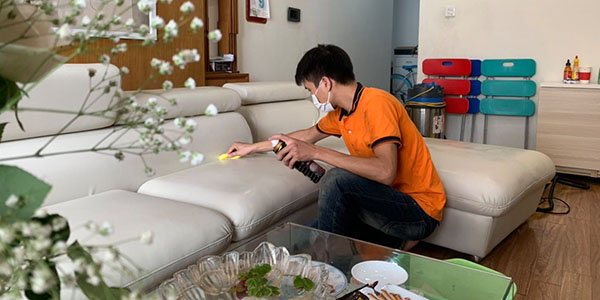 Dịch vụ dọn nhà sẽ giúp bạn vệ sinh ghế sofa, phòng khách, phòng ngủ, nhà bếp, nhà tắm,..